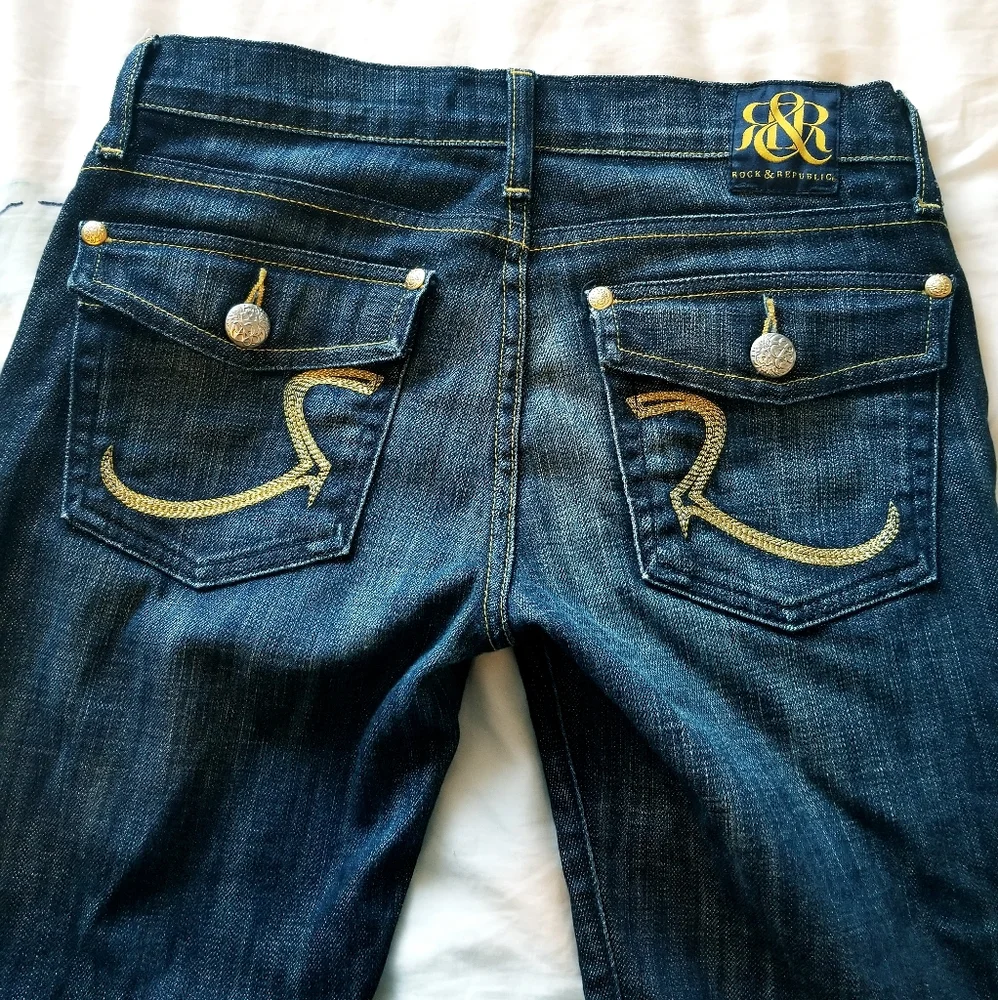 Rock & Republic Dark Blue Flare Jeans - Picture 4 of 11
